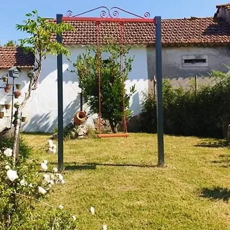 3 Bedrooms With Furnished Garden And Wifi At 9 Km Away From The Beach Vila *