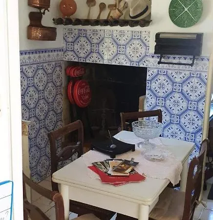 3 Bedrooms With Furnished Garden And Wifi At 9 Km Away From The Beach Vila *